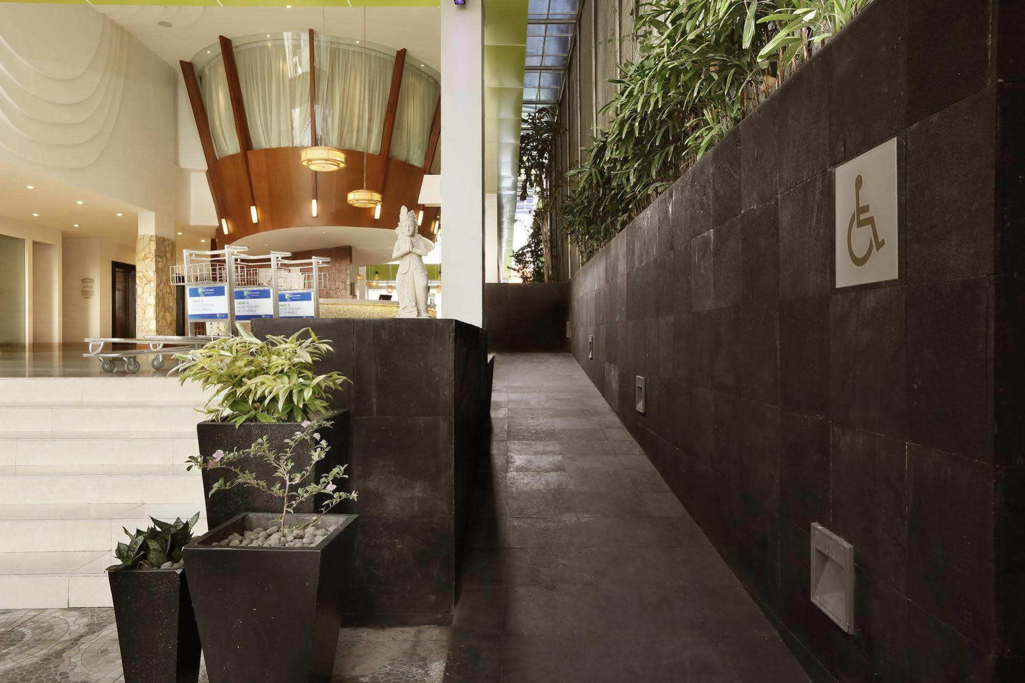 Diamond Hotel Kuta  Ngoại thất bức ảnh